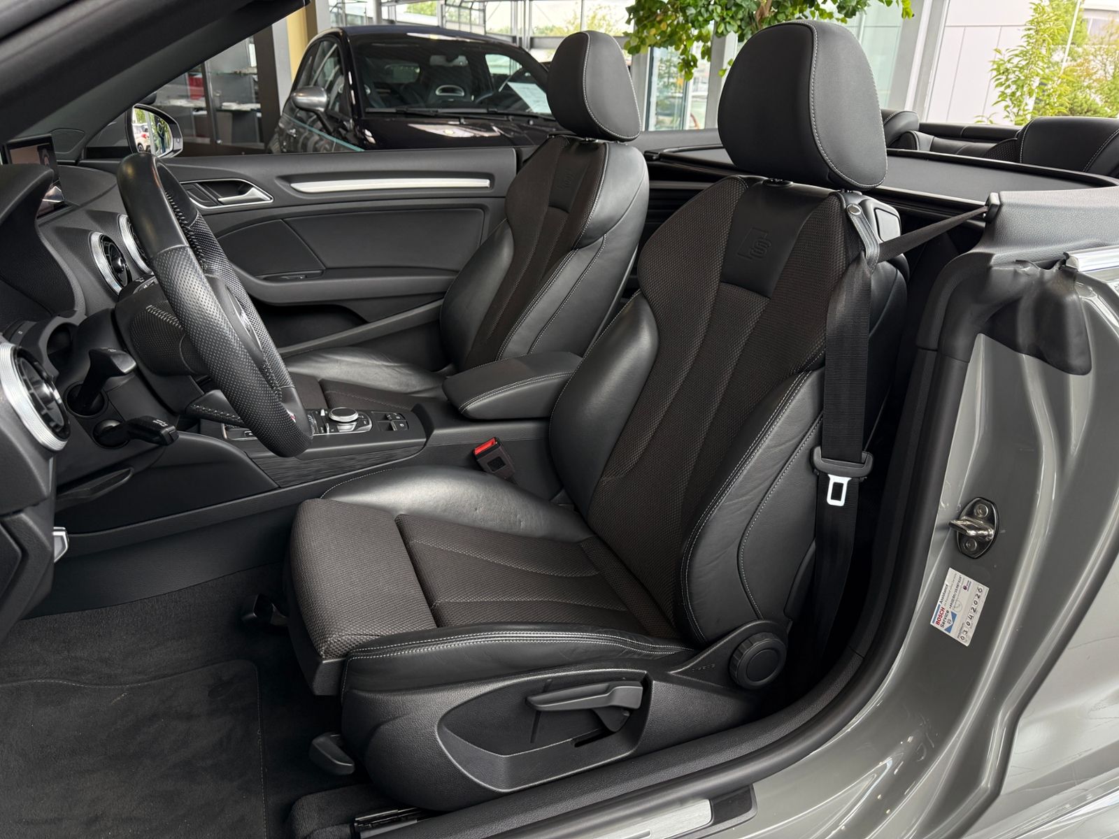 Fahrzeugabbildung Audi A3 Cabriolet S-Line LED NAVI ALU