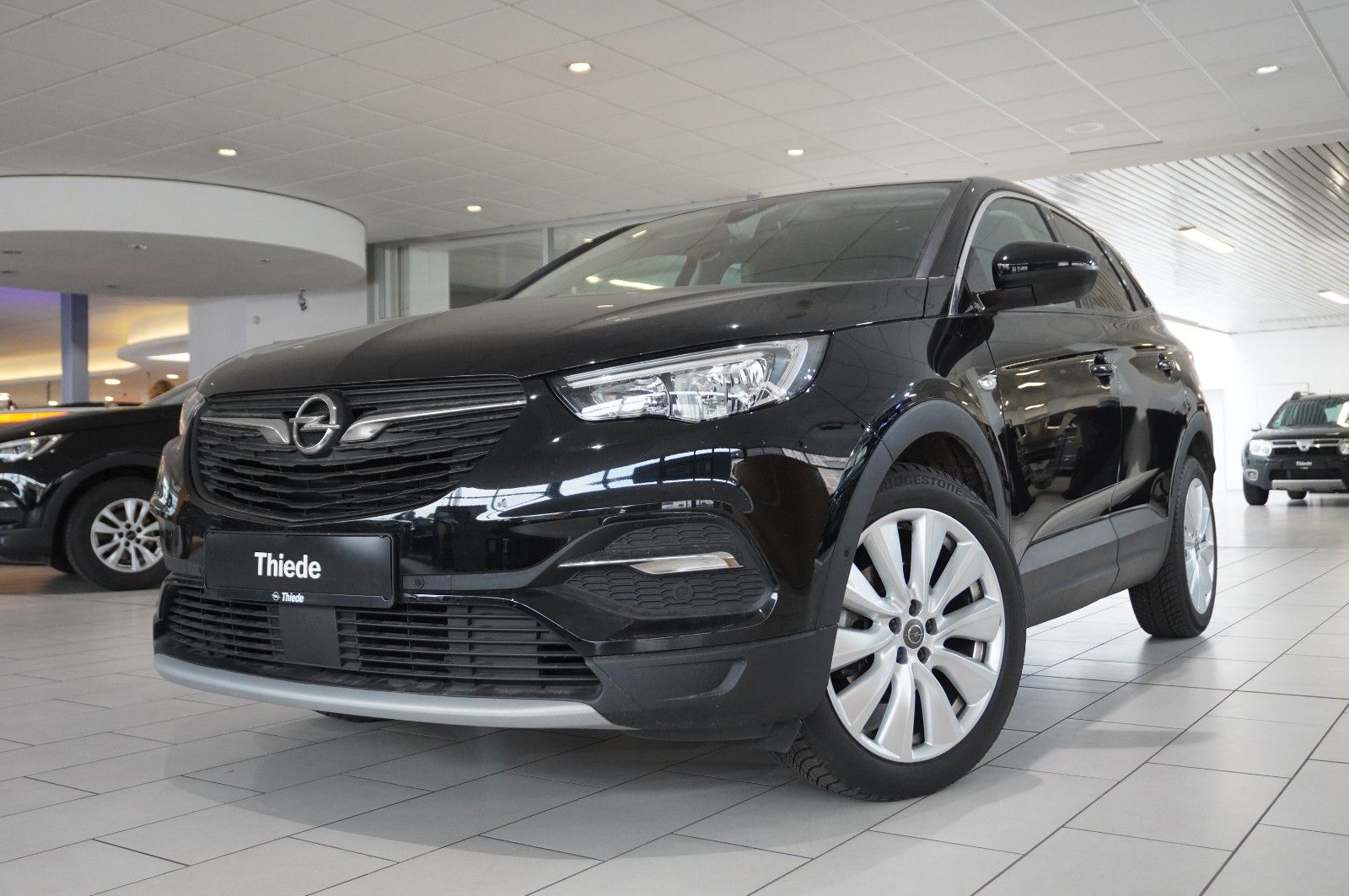 Fahrzeugabbildung Opel Grandland (X) 1.5D BUSINESS NAVI/LED/KAMERA/DAB+