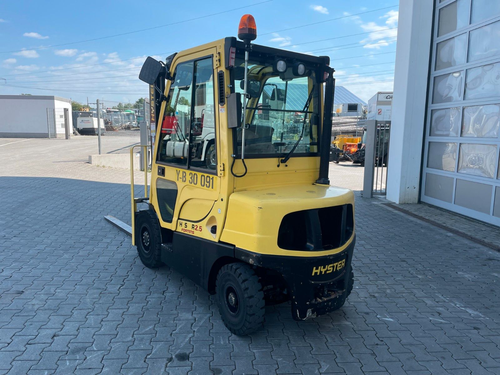 Fahrzeugabbildung Hyster H2.5FT / Duplex 3,3m / nur 1.163h