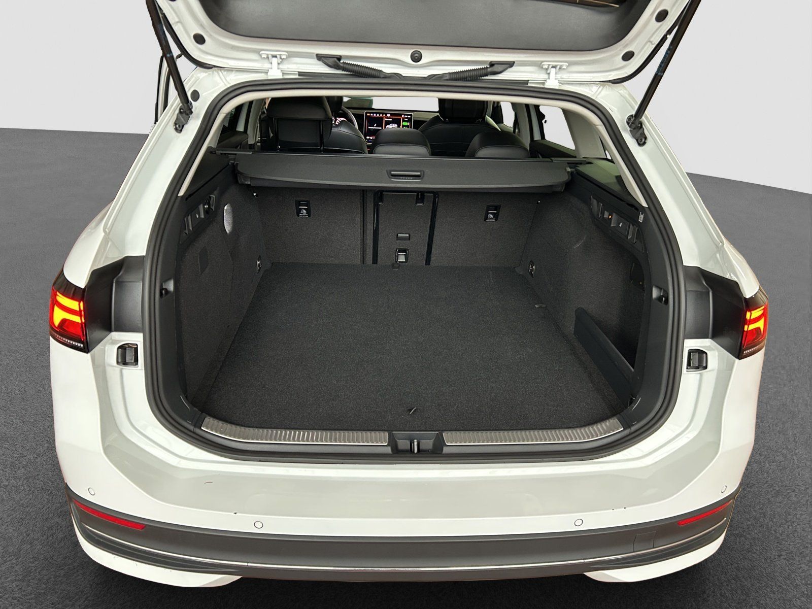 Volkswagen Passat Variant - Bild 24