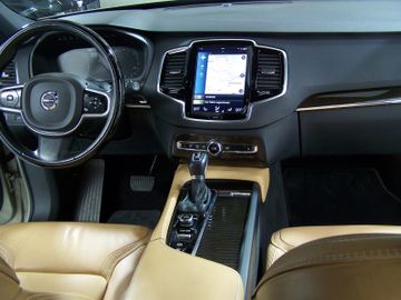 Volvo XC90 - 5