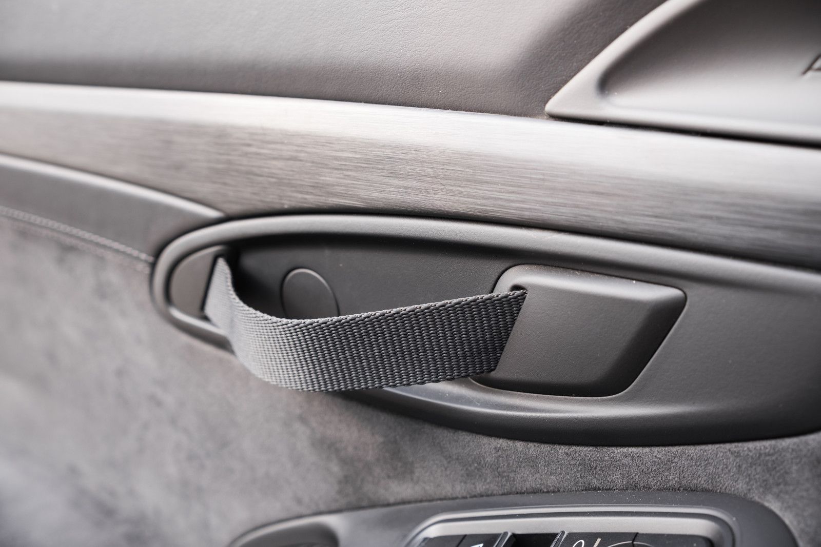 Fahrzeugabbildung Porsche Boxster 718 Spyder-BOSE -Sound-Approved-1. Hand