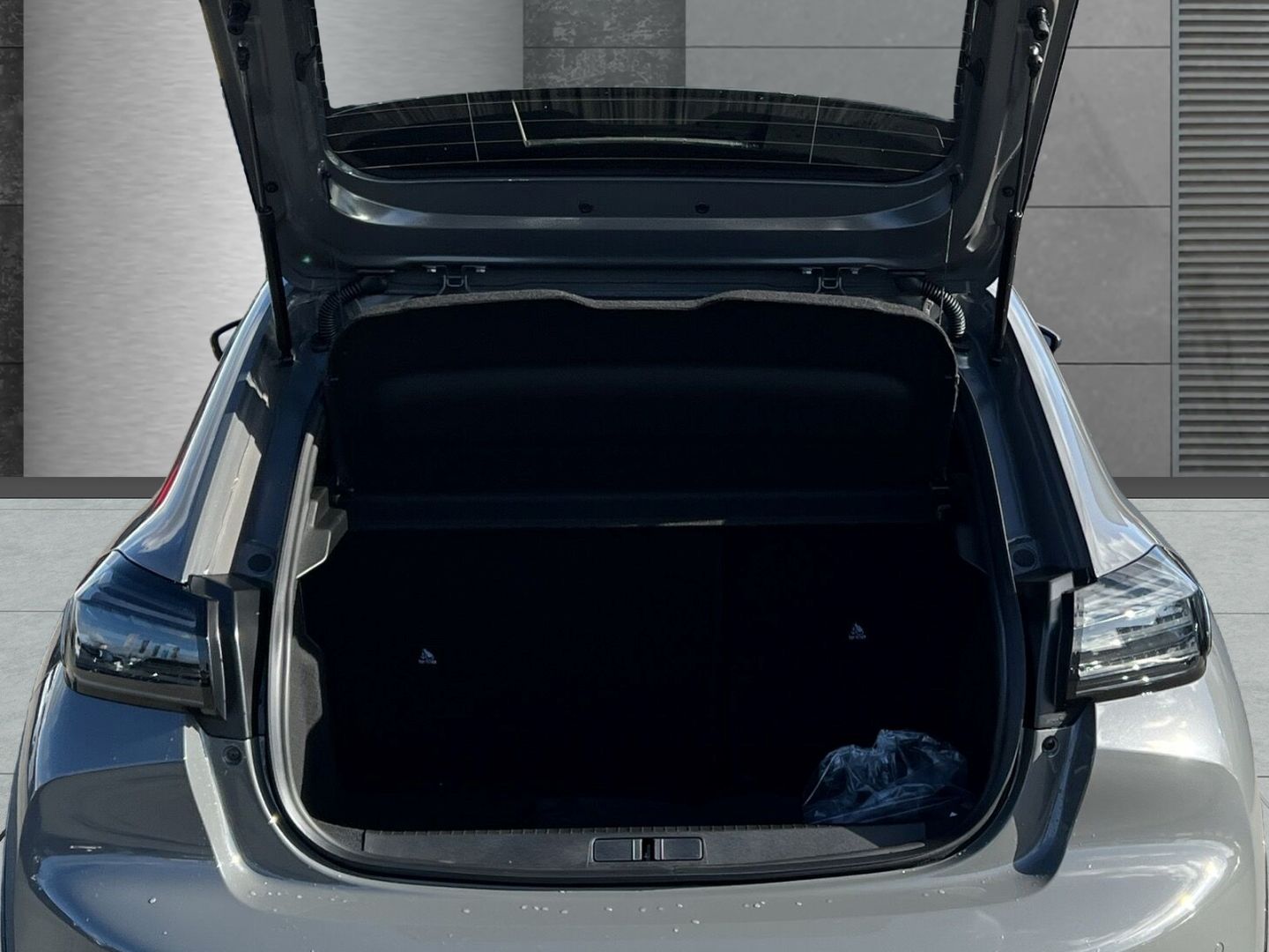 Peugeot e-208 - Bild 5