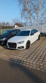 Audi A4 40 TFSI S tronic S line / 19 Zoll Winter  - Audi A4 Gebrauchtwagen in Dresden