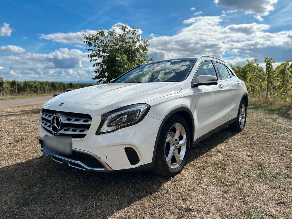 Image of Mercedes-Benz GLA 180