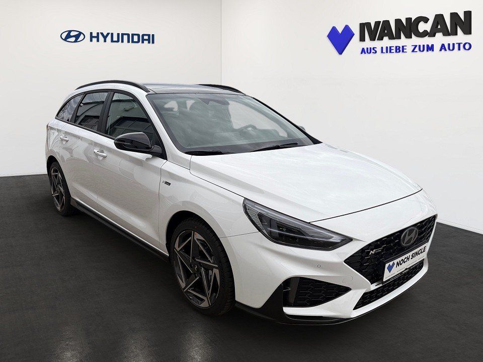 Fahrzeugabbildung Hyundai i30 Kombi 1.5T 140PS 48V N LINE Panoramadach