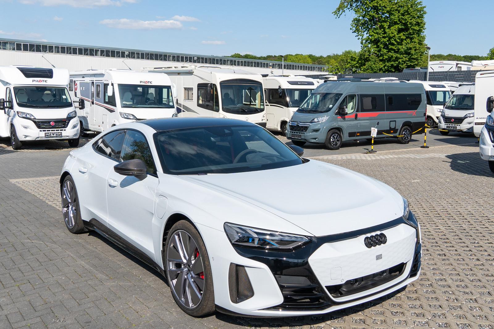 Audi e-tron GT RS Carbon*AssistenzPlus*HeadUP*NP175T€