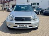 Toyota RAV 4 2.0 Sol Automatik - Toyota RAV 4 Gebrauchtwagen in Düsseldorf
