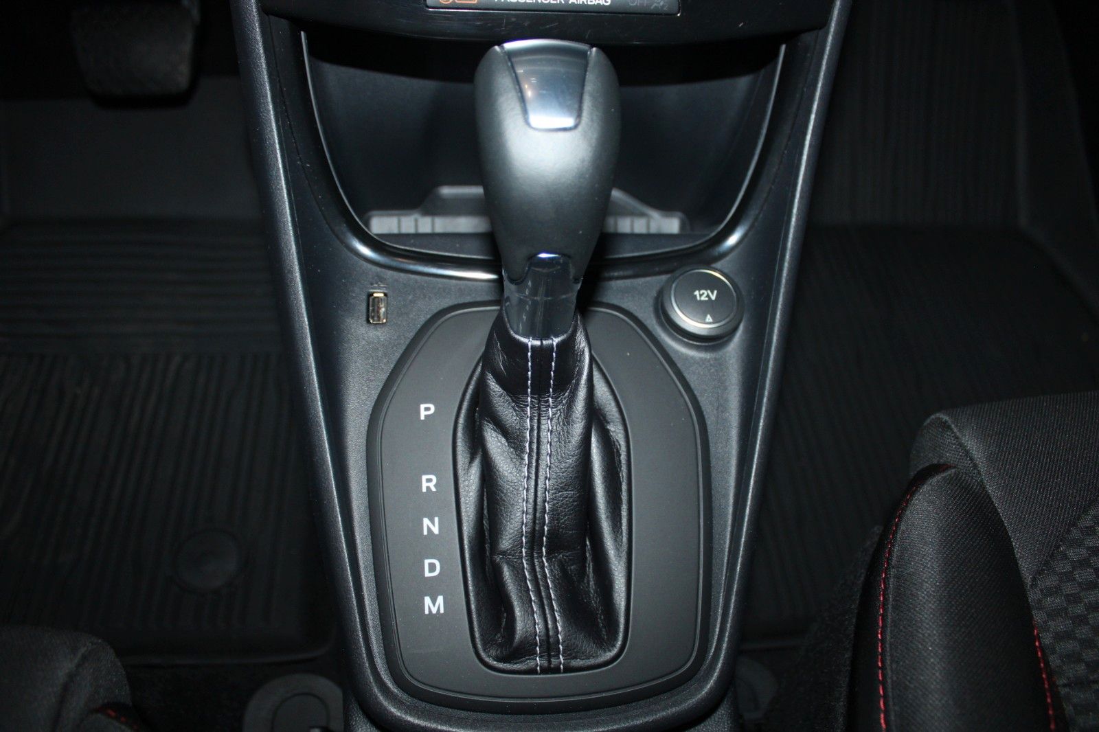Fahrzeugabbildung Ford Puma MHEV ST-Line Automatik LED NAVI DAB WinterP