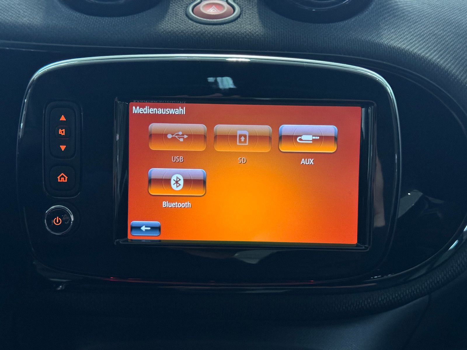 Fahrzeugabbildung Smart ForTwo Coupe EQ PRIME EXCLUSIVE ABSOLUT VOLL 22K