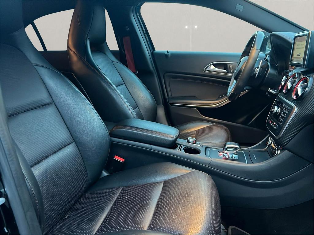 Mercedes-Benz A 45 AMG