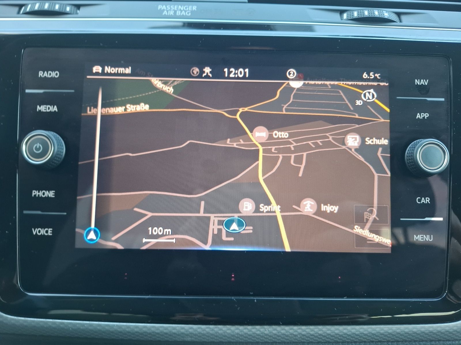 Fahrzeugabbildung Volkswagen Touran TSI Move DSG 7-Si Navi AID ACC RFK SH LM