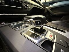 AUDI SQ5 3.0 TFSI S-Line quattro LED Kamera AHK ACC