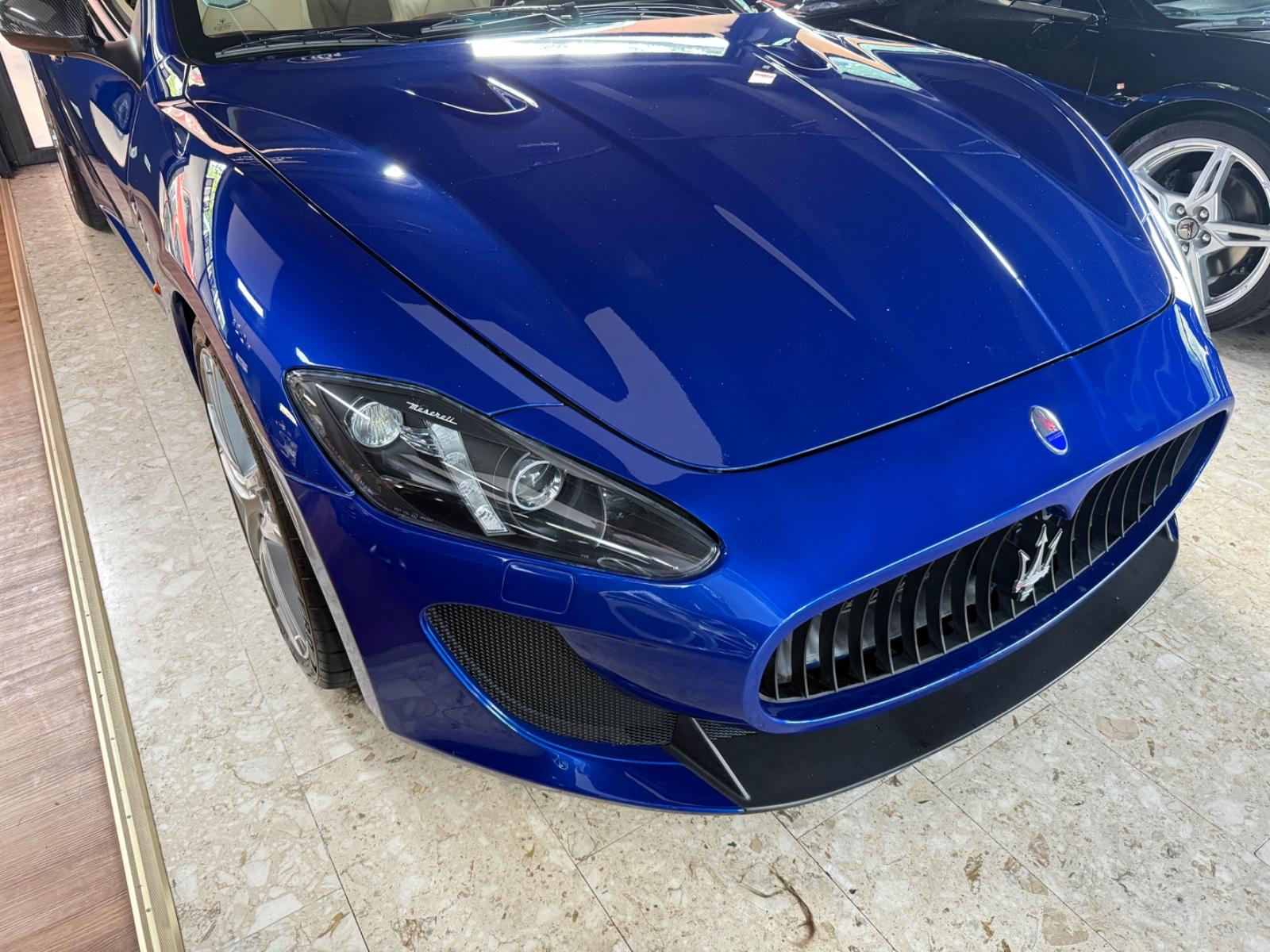 Maserati Grandturismo MC 4.7 V6 460ch - Hayon éléctrique - Volant Carbone - Sièges sport éléctriques - Hayon éléctrique