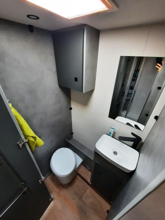 Fahrzeug Übersicht 14 Fahrzeugabbildung Crosscamp EXPDN 7.4 E Verfüg./Sparen Sie 5.558,- €