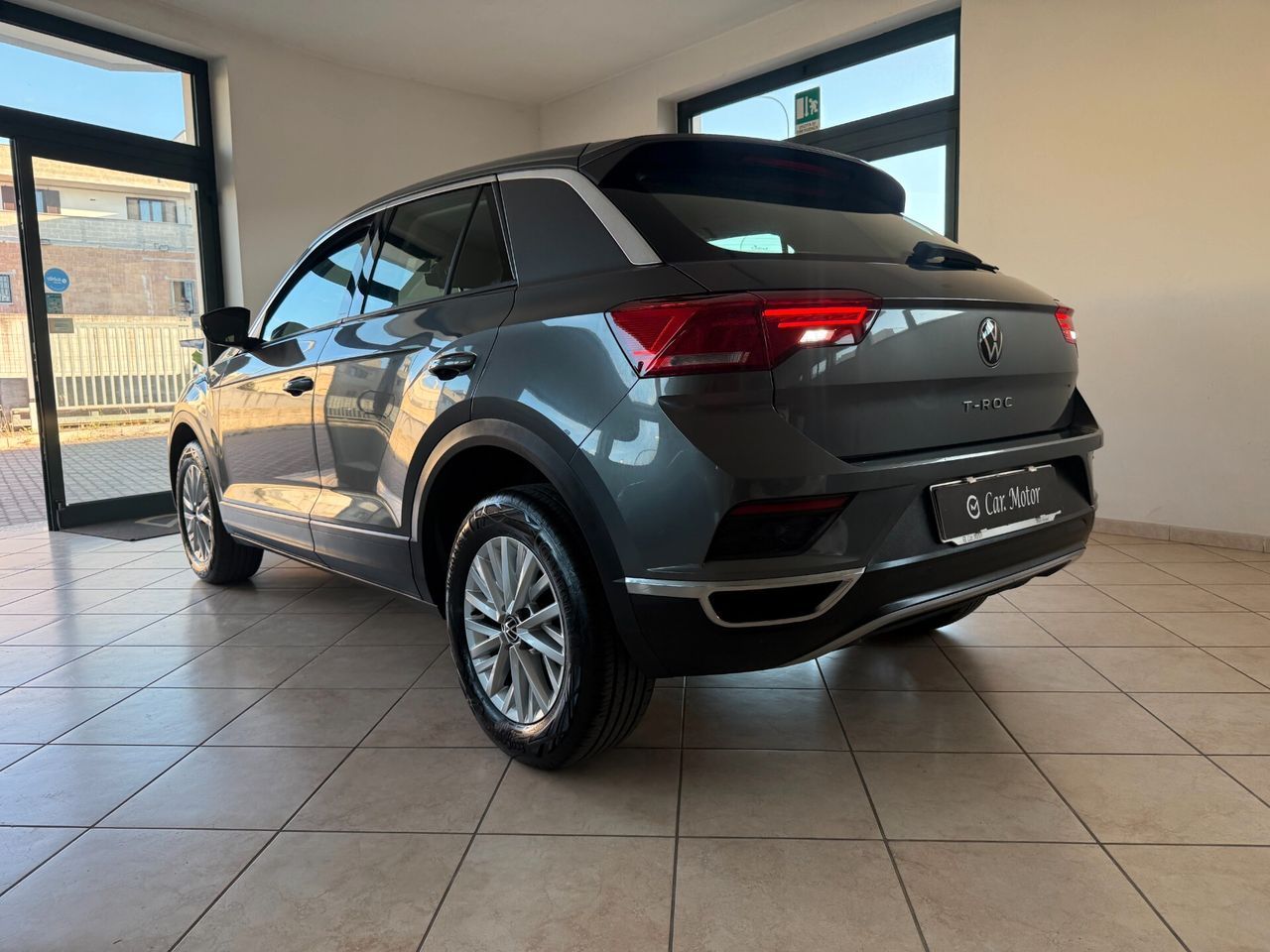 Volkswagen T-Roc 2.0 TDI SCR 150 CV Business Blu imagem 3