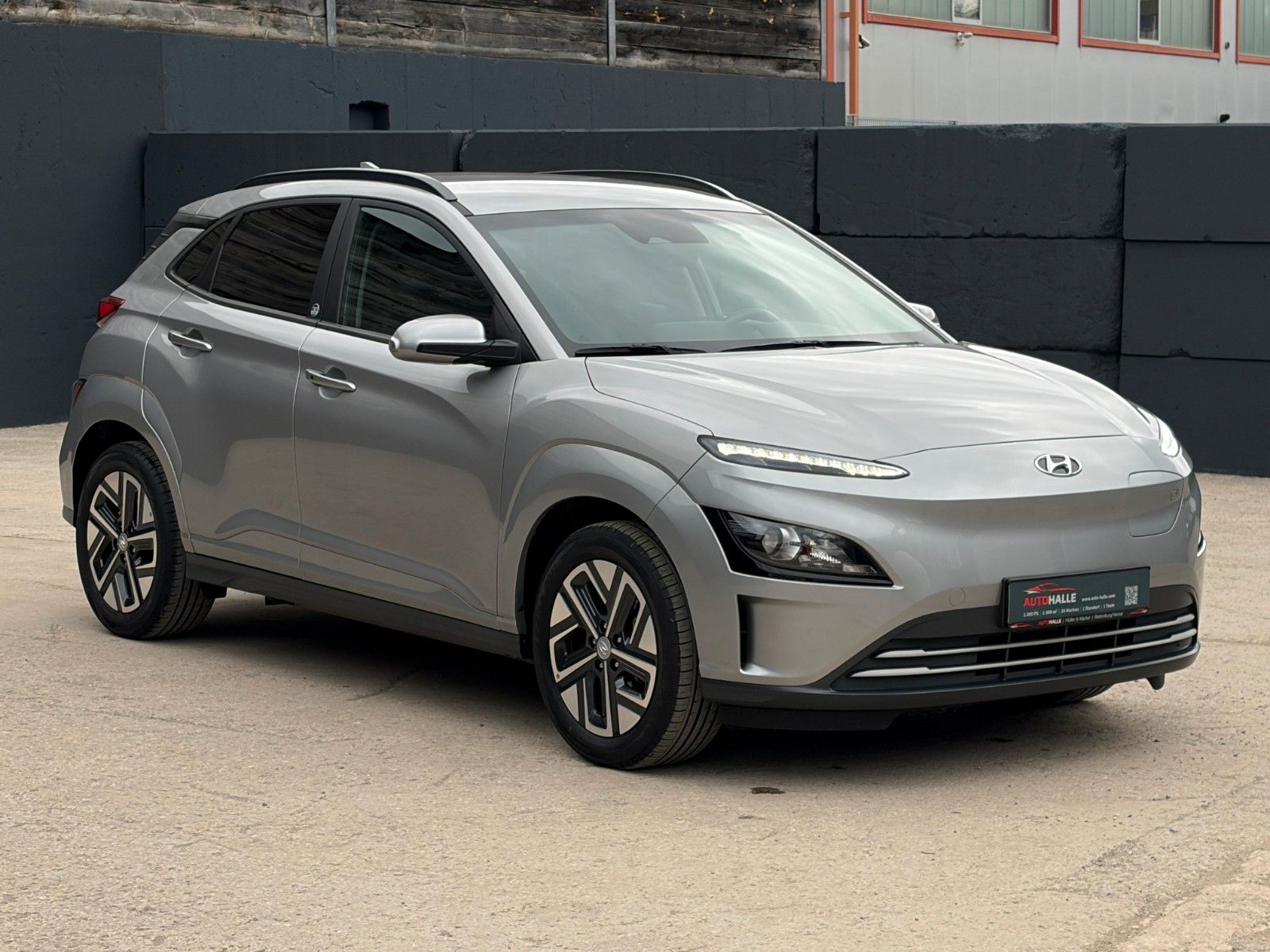 Fahrzeugabbildung Hyundai KONA E Edition 30 Wärmepumpe ACC CAM NAV CarPlay