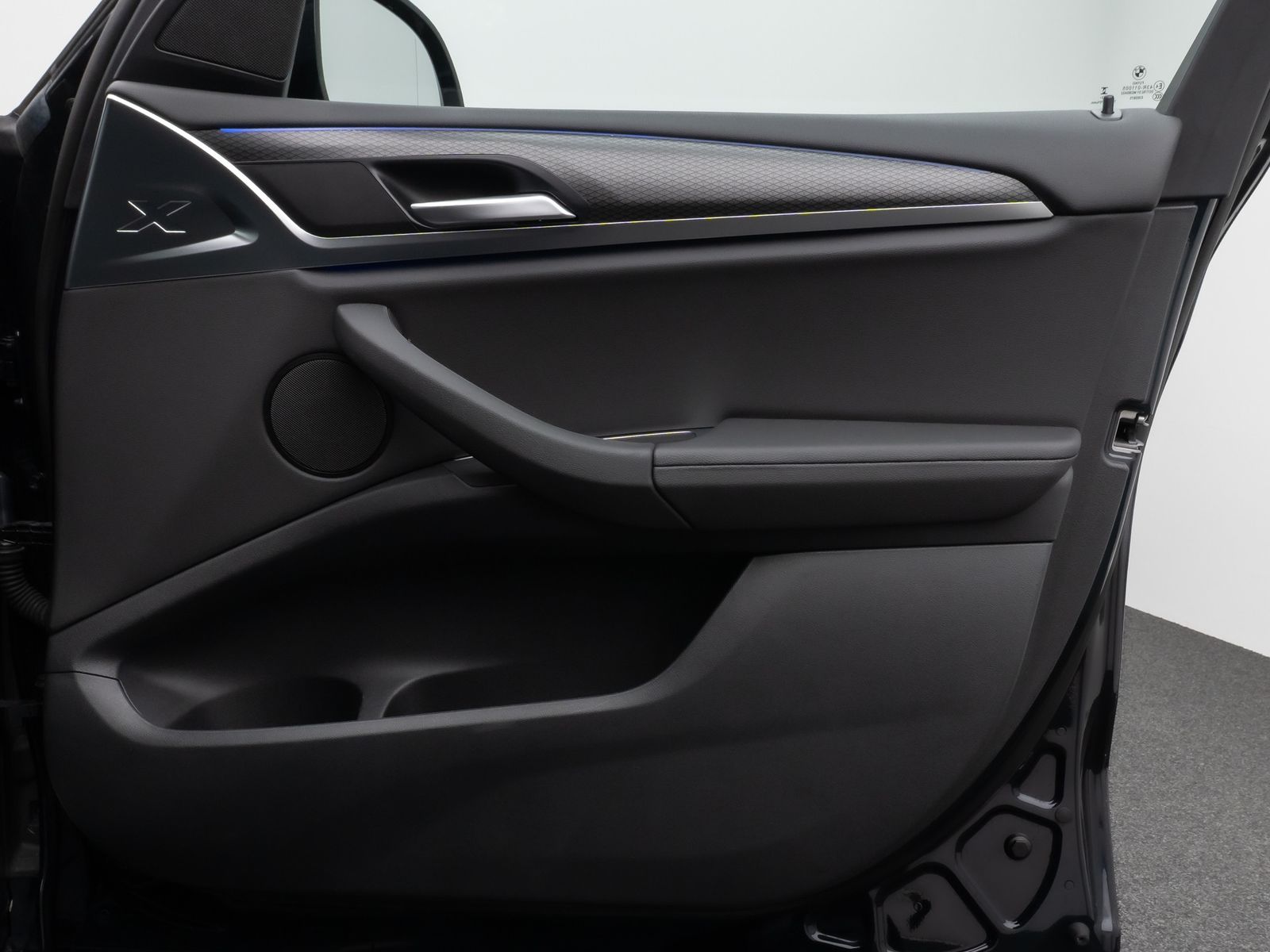 Fahrzeugabbildung BMW X3 xD20d M Sport Kamera HUD DAB HiFi Komfort 19"