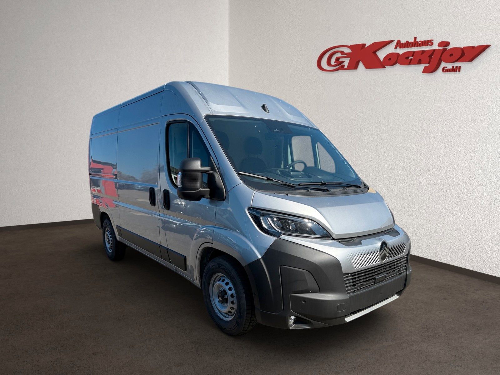 Fahrzeugabbildung Citroën Jumper Kasten 35 L2H2 BlueHDi 140 Automatik