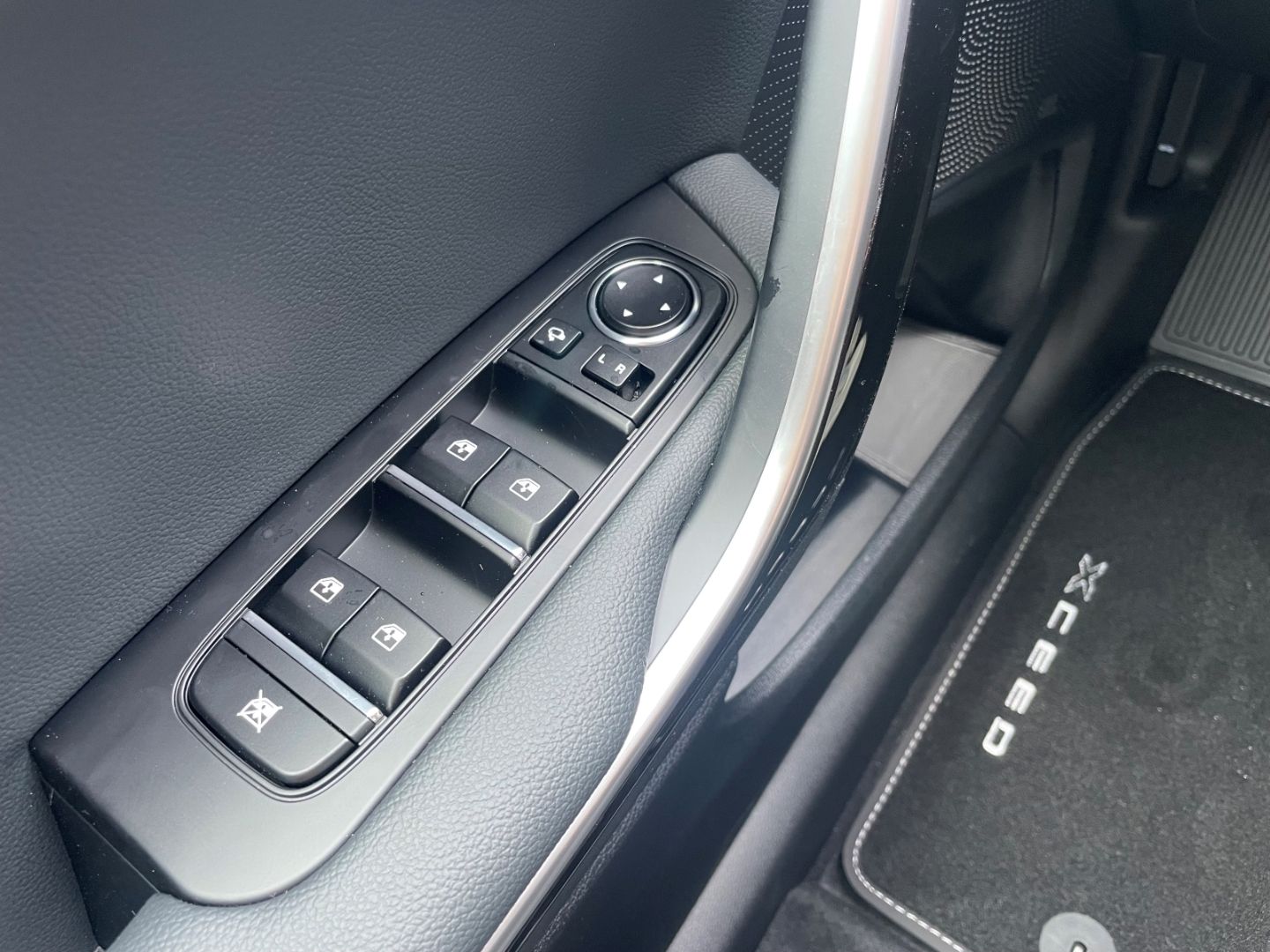 Fahrzeugabbildung Kia XCeed Spirit Schiebedach totWinkAss LED Kamera