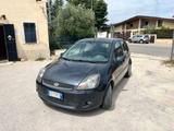 Ford Fiesta 1.4 TDCi 5p. Ghia - Ford Fiesta aus 2006 mit Diesel-Antrieb