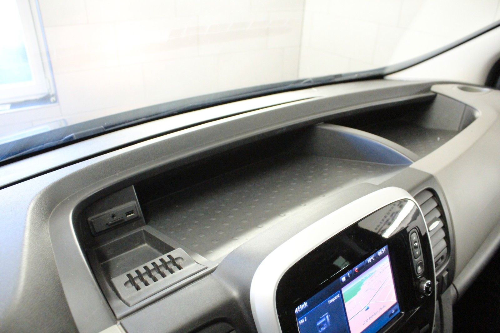 Fahrzeugabbildung Renault Trafic Grand dCi 145 Passenger *Navi*AHK*