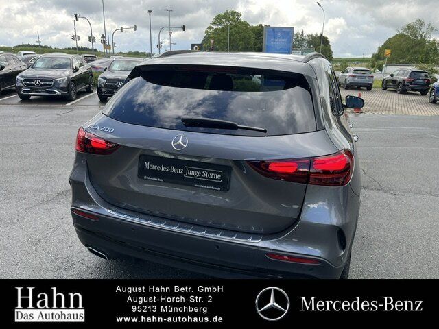 Fahrzeugabbildung Mercedes-Benz GLA 200 AMG/NIGHT/MULTIB./AHK/360/TOTW./AMBI/..