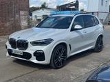BMW X5 xDrive 30 d M Sport Pano+HeadUp 1. Hand - BMW X5 mit Diesel-Antrieb
