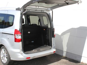 Ford Tourneo Courier - 10