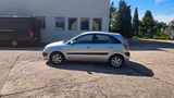 Kia Rio 1.4 EX - silberne Kia Rio