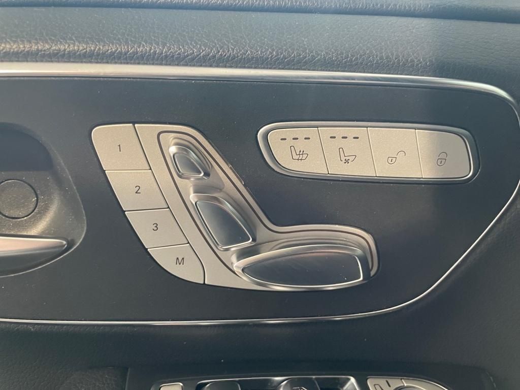 Fahrzeugabbildung Mercedes-Benz V 300 EAV/L 4x4 AMG 8 Sitze STHZ 2,5t AHK MEMORY