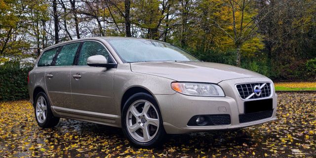 Volvo V70 2.0D 5Zyl.Automatik Leder Euro5 ...