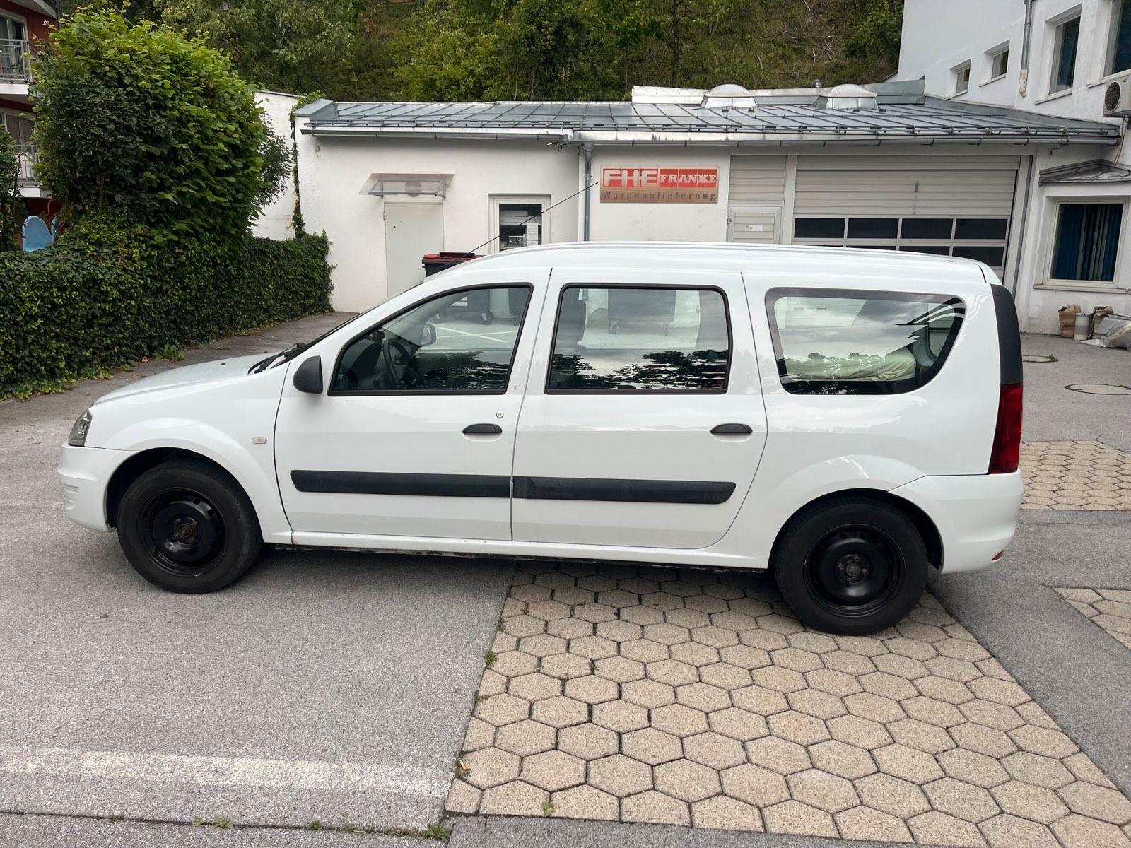 Dacia Logan 2010 — photo 6