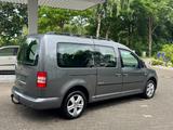 Volkswagen Caddy Maxi 7 SITZER*DSG 7 GANG*AHK*EURO5*KLIMAAU - Volkswagen Gebrauchtwagen in Paderborn