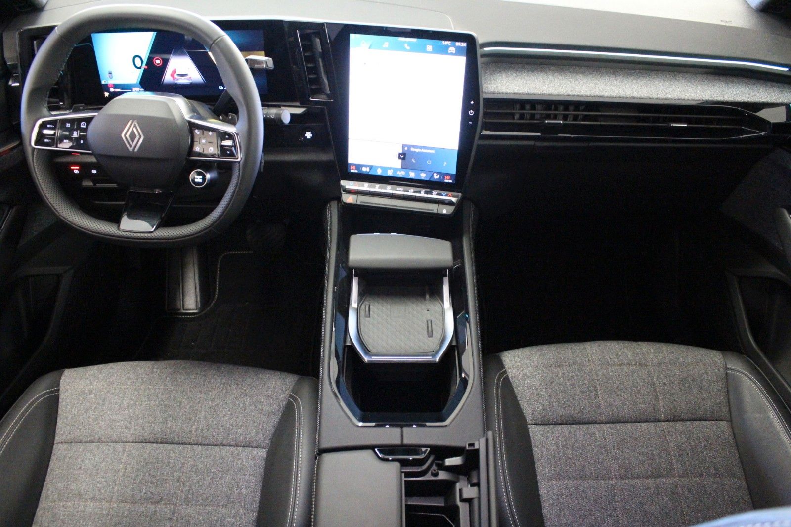 Fahrzeugabbildung Renault Espace Full Hybrid 200 Techno 7 Sitzer