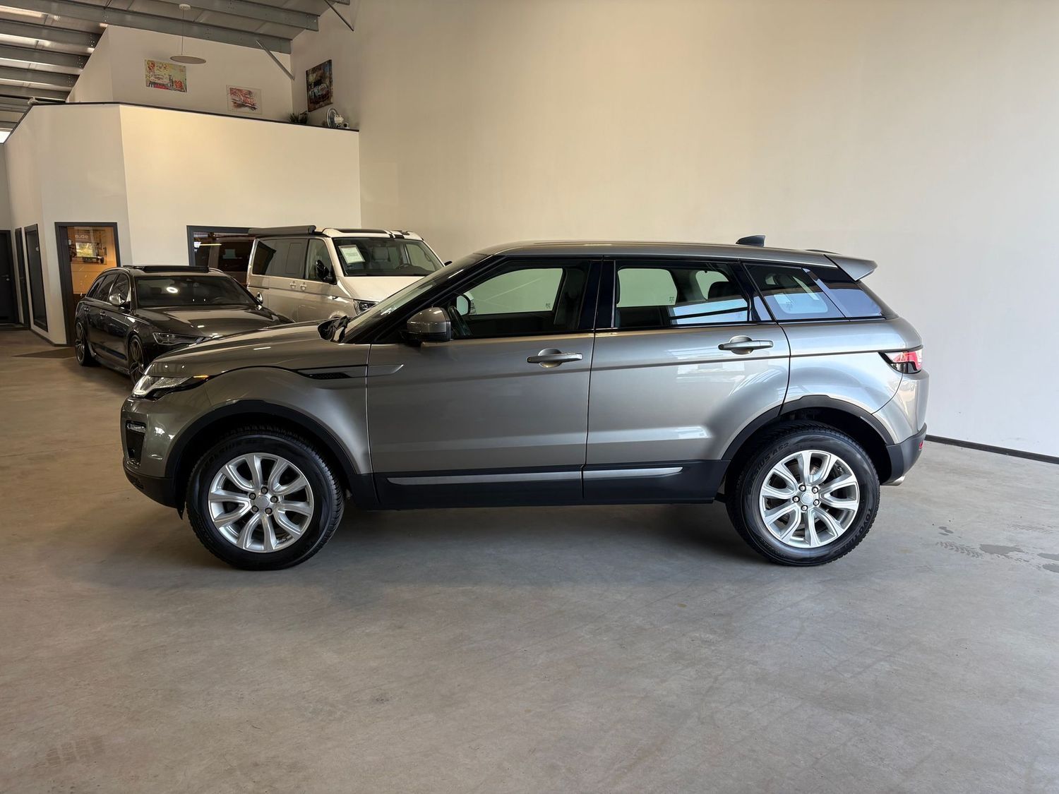 Land Rover Range Rover Evoque SE LEDER KAMERA AHK PDC NAVI foto 2