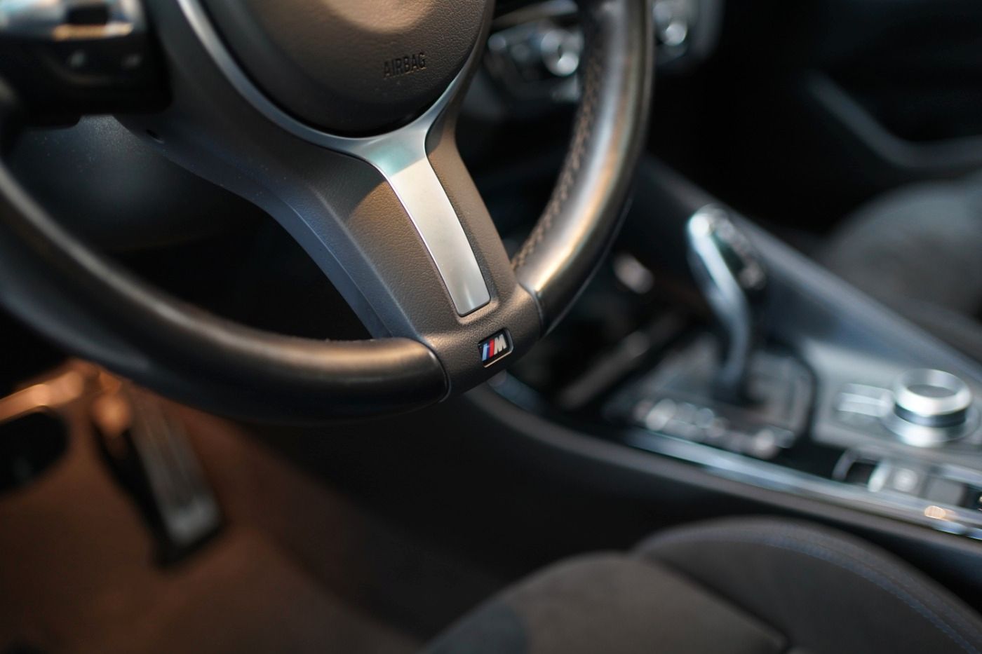 Fahrzeugabbildung BMW X2 M35i M Sport +Glasdach+HeadUp+Parkassist+Navi