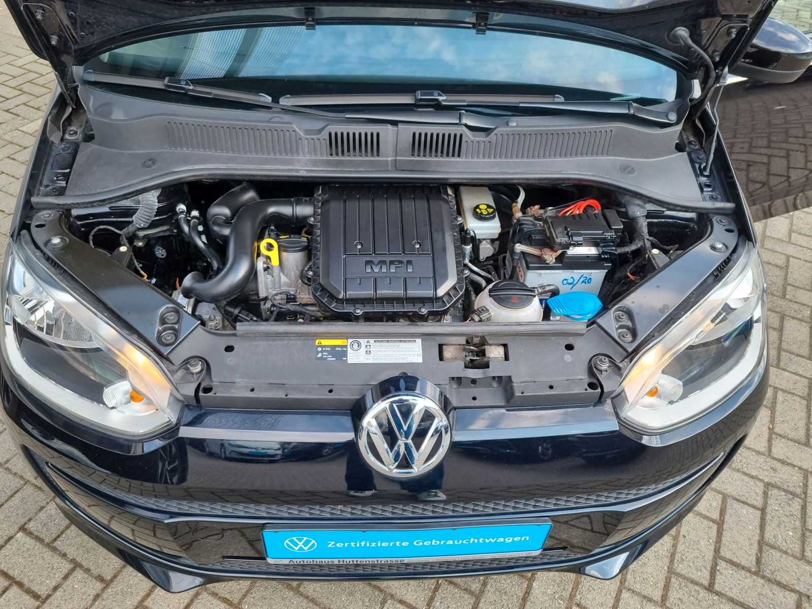 Fahrzeugabbildung Volkswagen up! 1.0 move up! 5-TÜREN KLIMA PDC