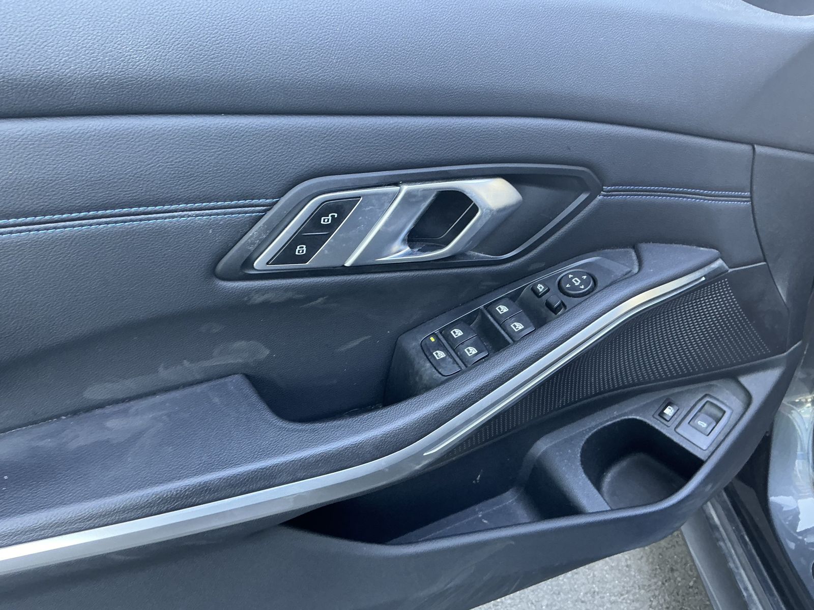 BMW 320 e M-Sport Leder Navi dig. Cockpit LED PDCv+H foto 4