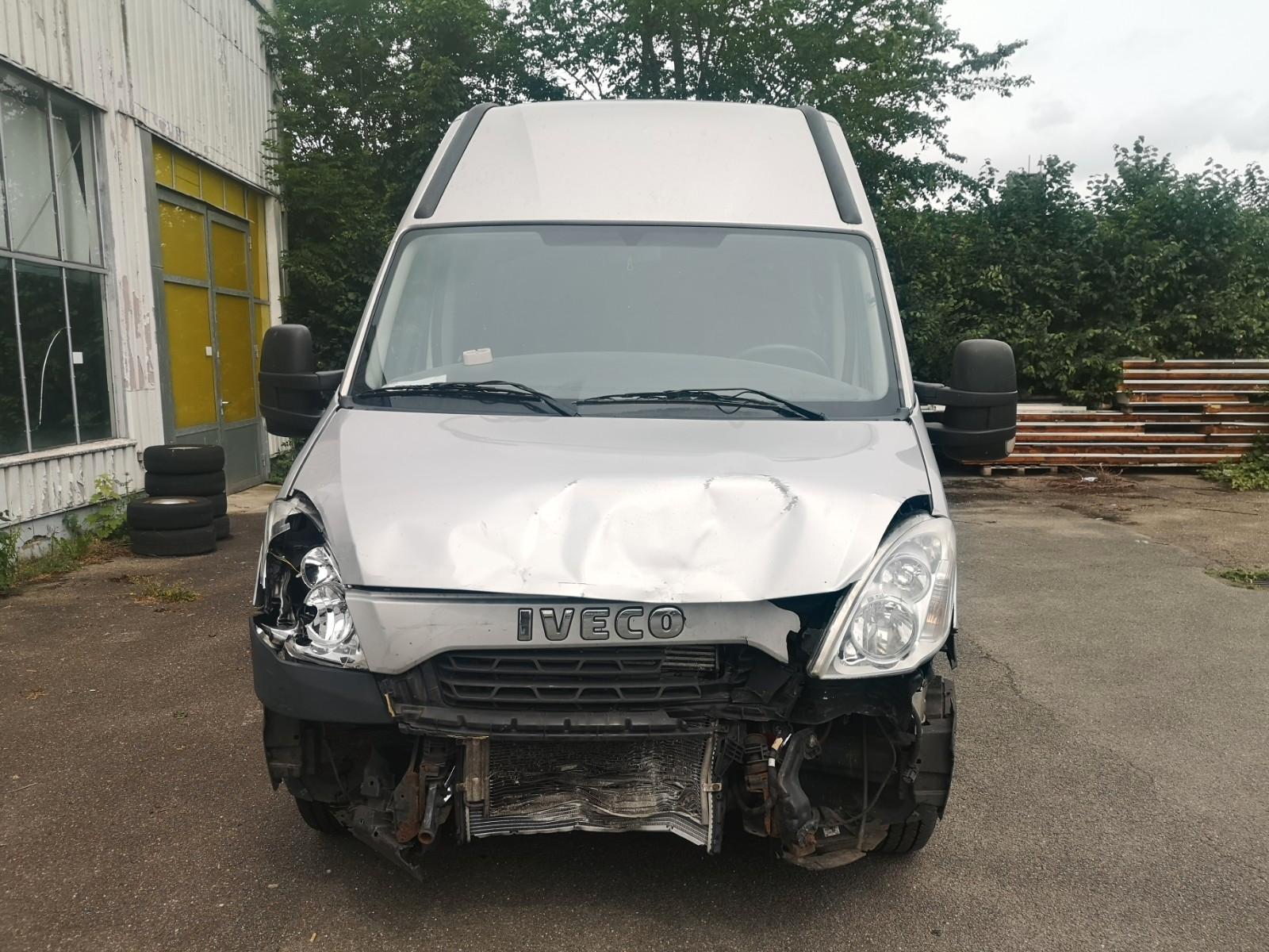 Iveco ANDERE Daily HKa 29 L. 5 SITZE