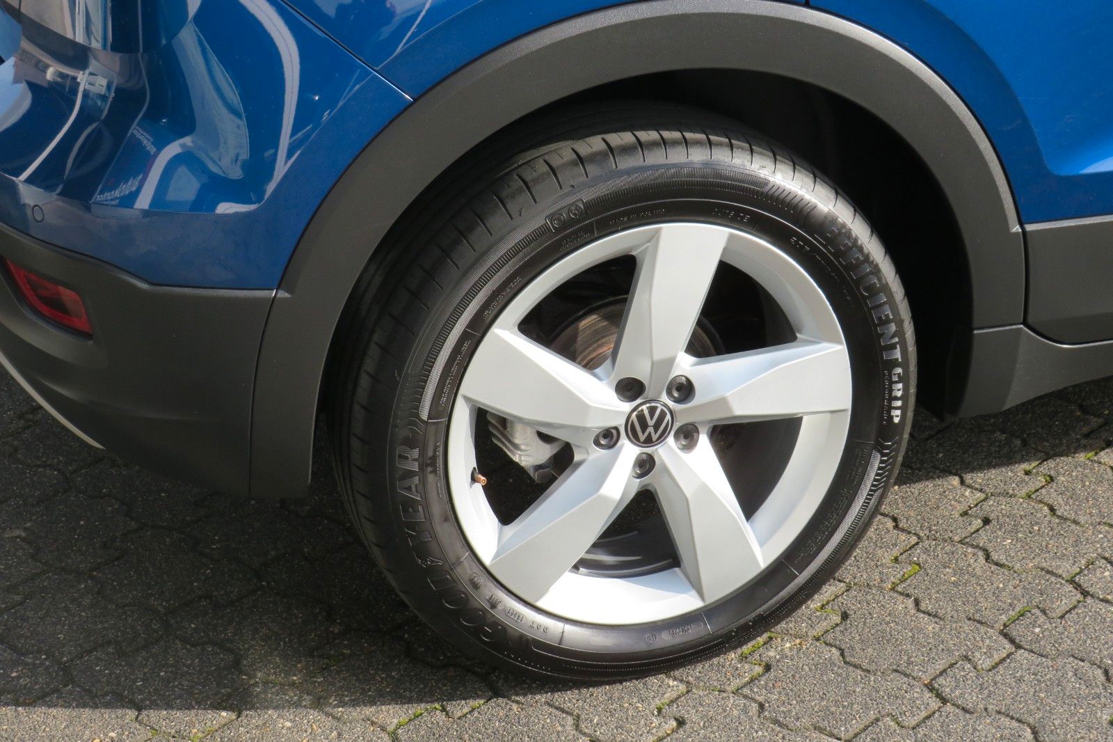 Fahrzeugabbildung Volkswagen T-Cross DSG Highline ACC NAVI KAMERA SITZH. 1Hd