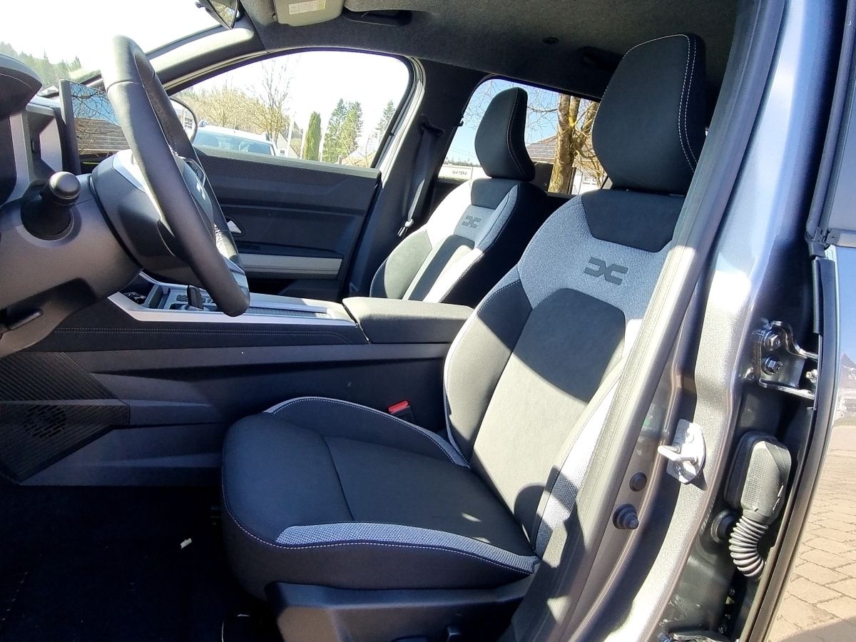 Fahrzeugabbildung Dacia Bigster Journey HYBRID 155