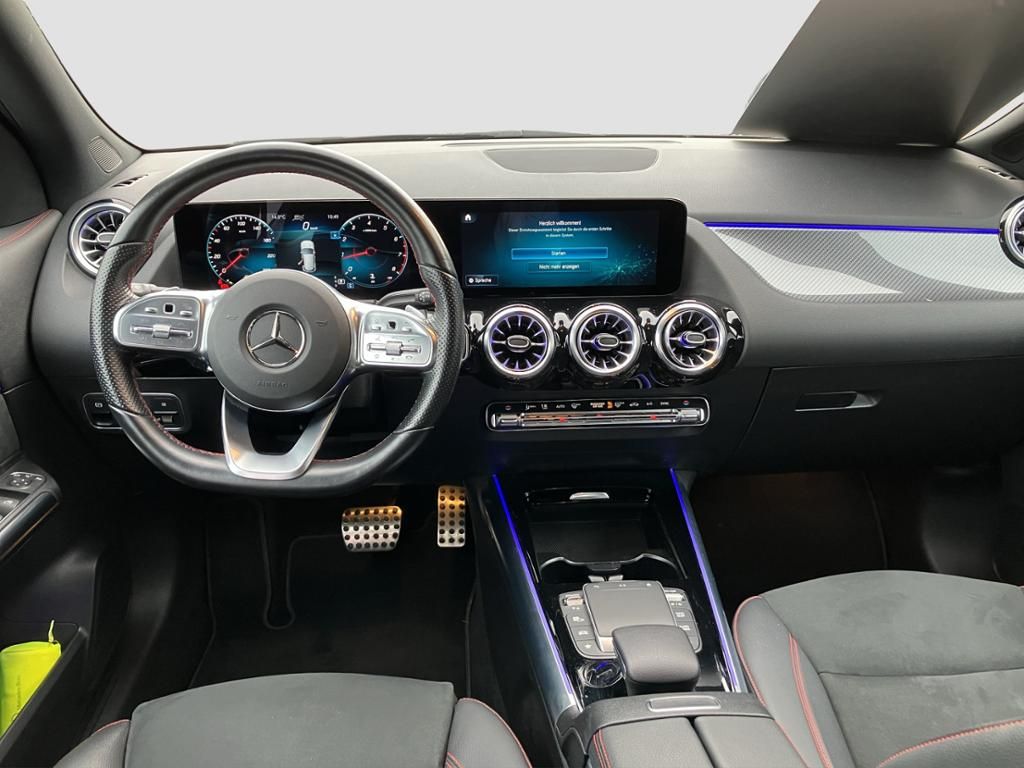 Fahrzeugabbildung Mercedes-Benz GLA 200 4M AMG*MBUX HIGH-END*PANO-SD*DISTR*360°