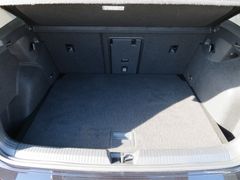 VW Golf VIII 1.5 TSI Life LED Navi Rfk DAB 16'' Lan VW Golf VIII 1.5 TSI Life LED Navi Rfk DAB 16'' Lan