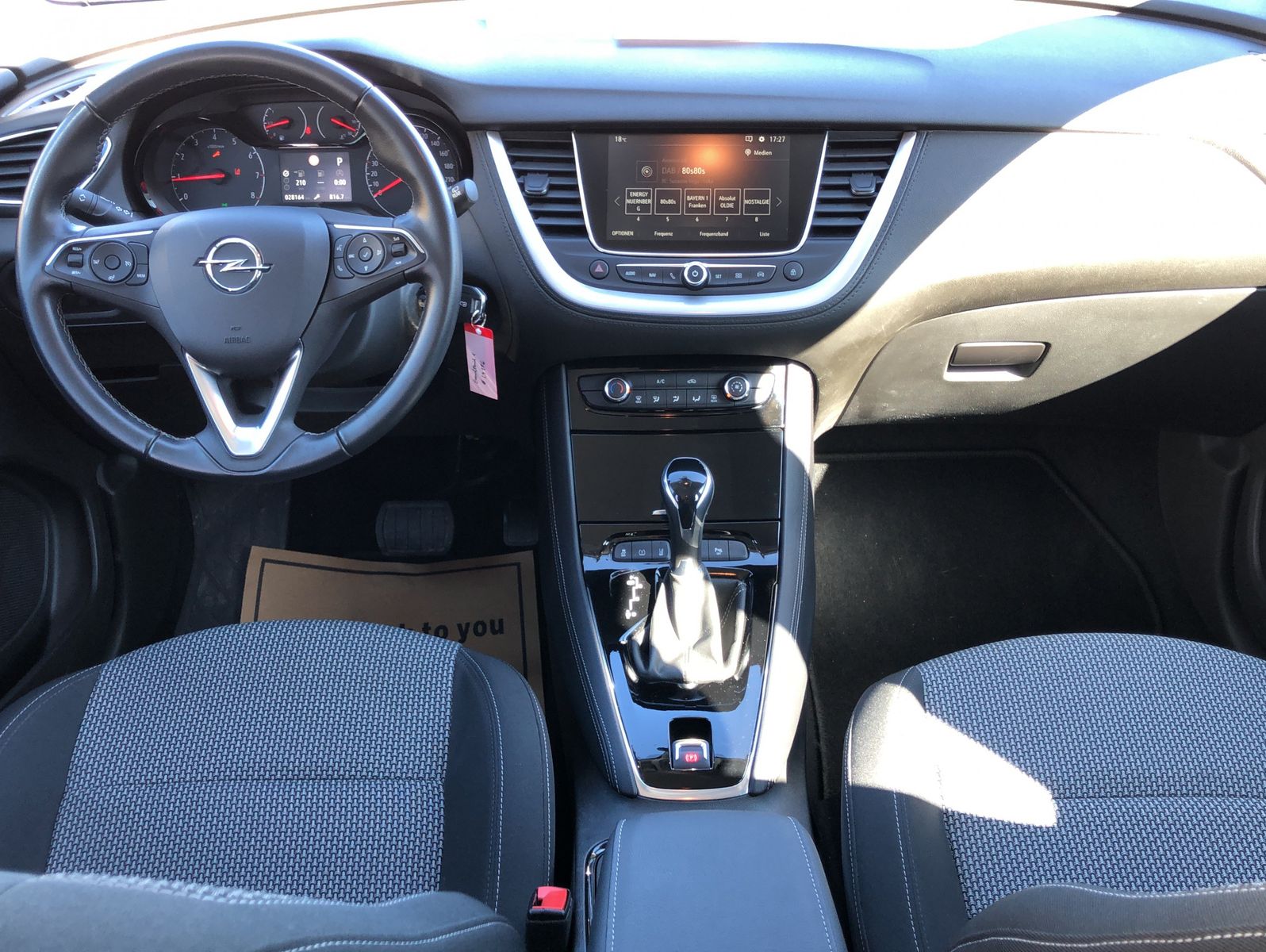 Fahrzeugabbildung Opel Grandland Edition