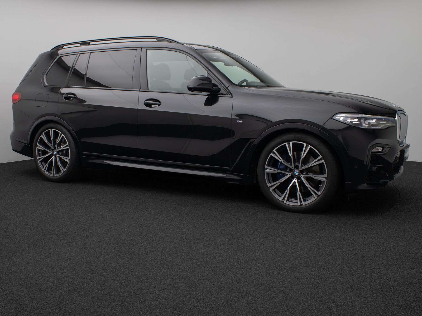Fahrzeugabbildung BMW X7 xD40d M Sport Panorama 360°HUD DAB H/K SoftCL
