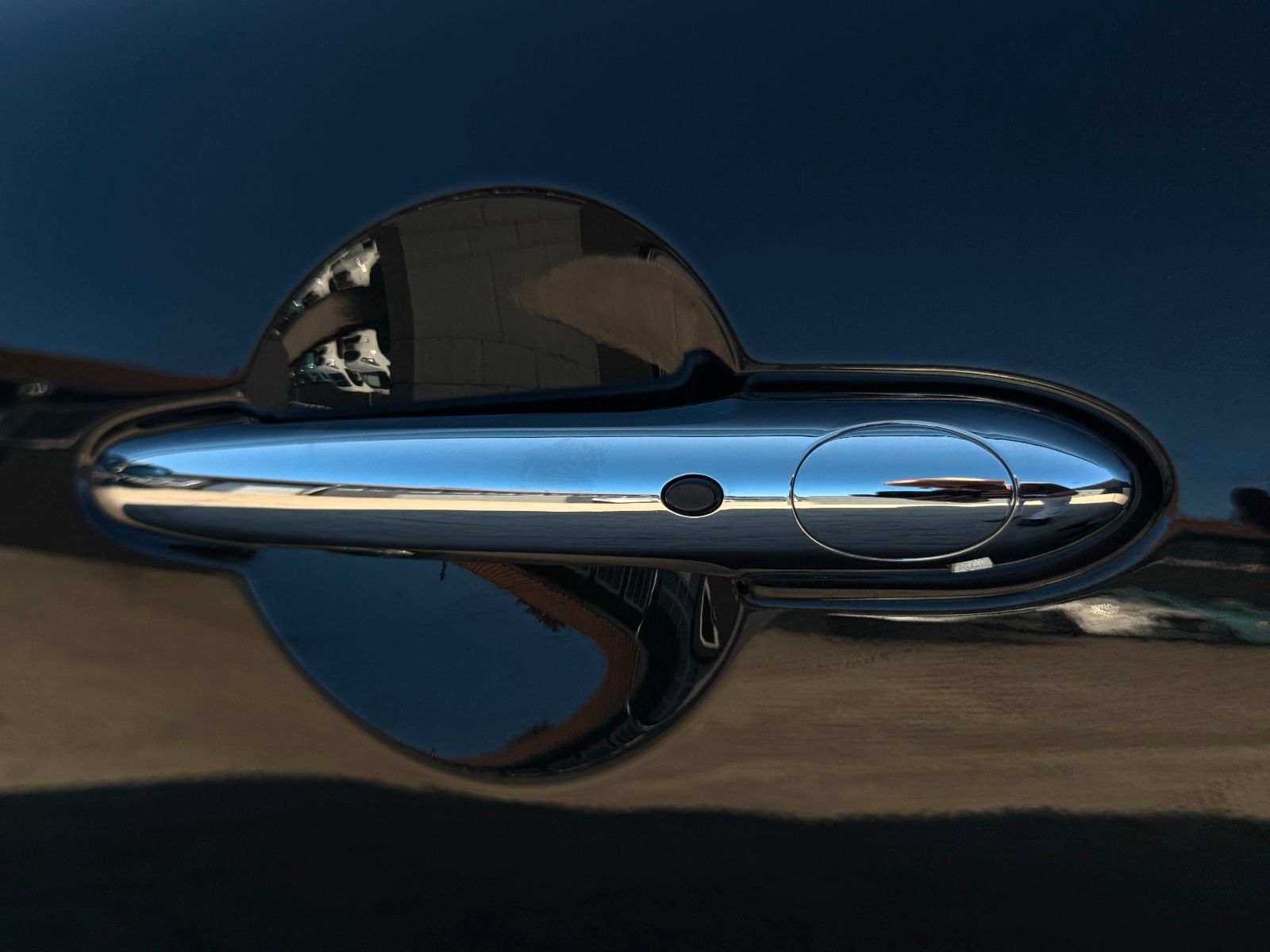 Fahrzeugabbildung MINI One Aut. Blackyard Tempomat Sitzheizung BLT LED