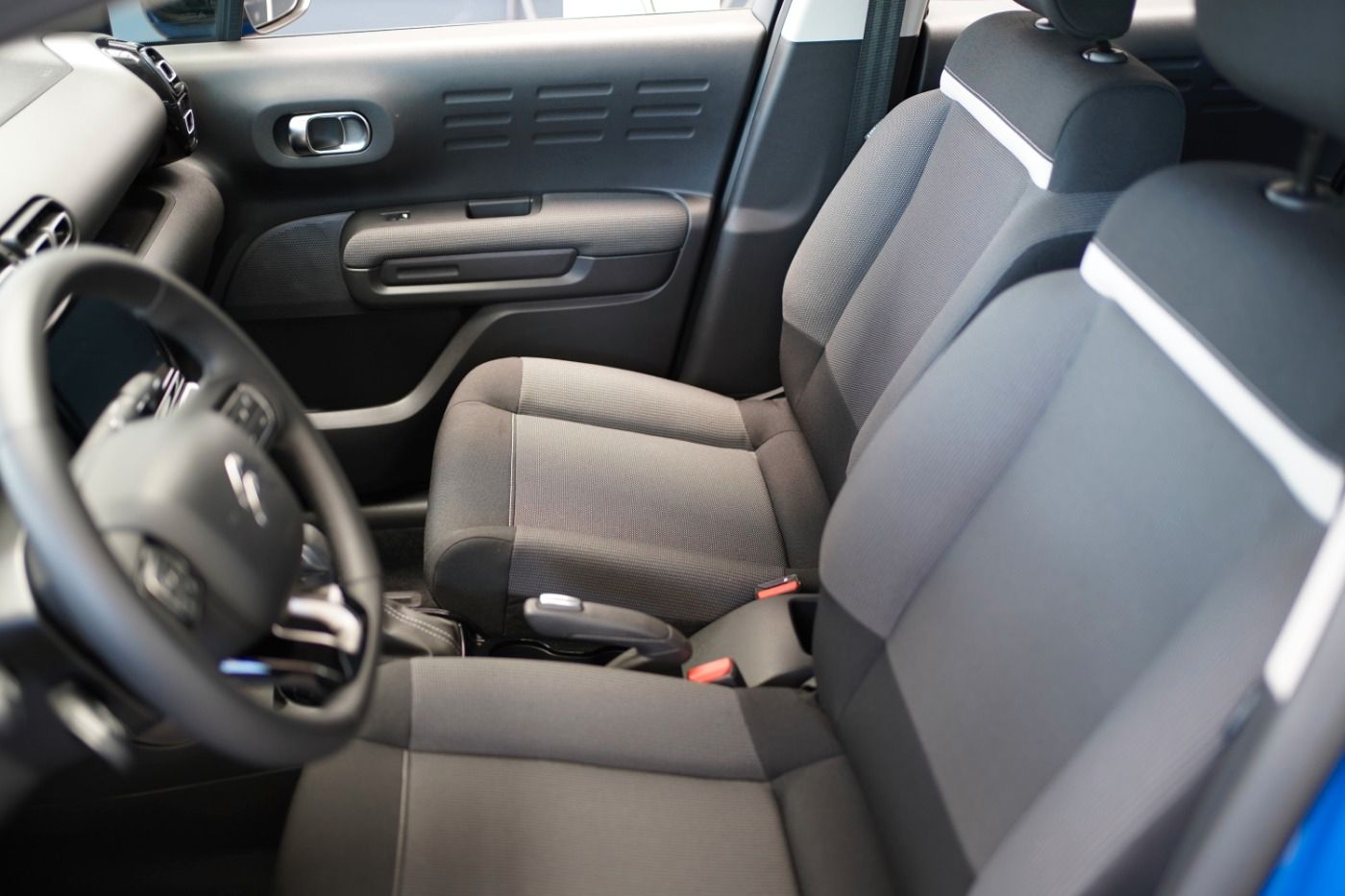Fahrzeugabbildung Citroën C3 Aircross PureTech 130 EAT6 Plus Automatik Nav