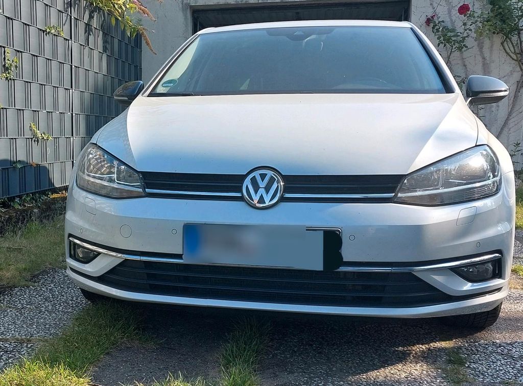 Image of Volkswagen Golf