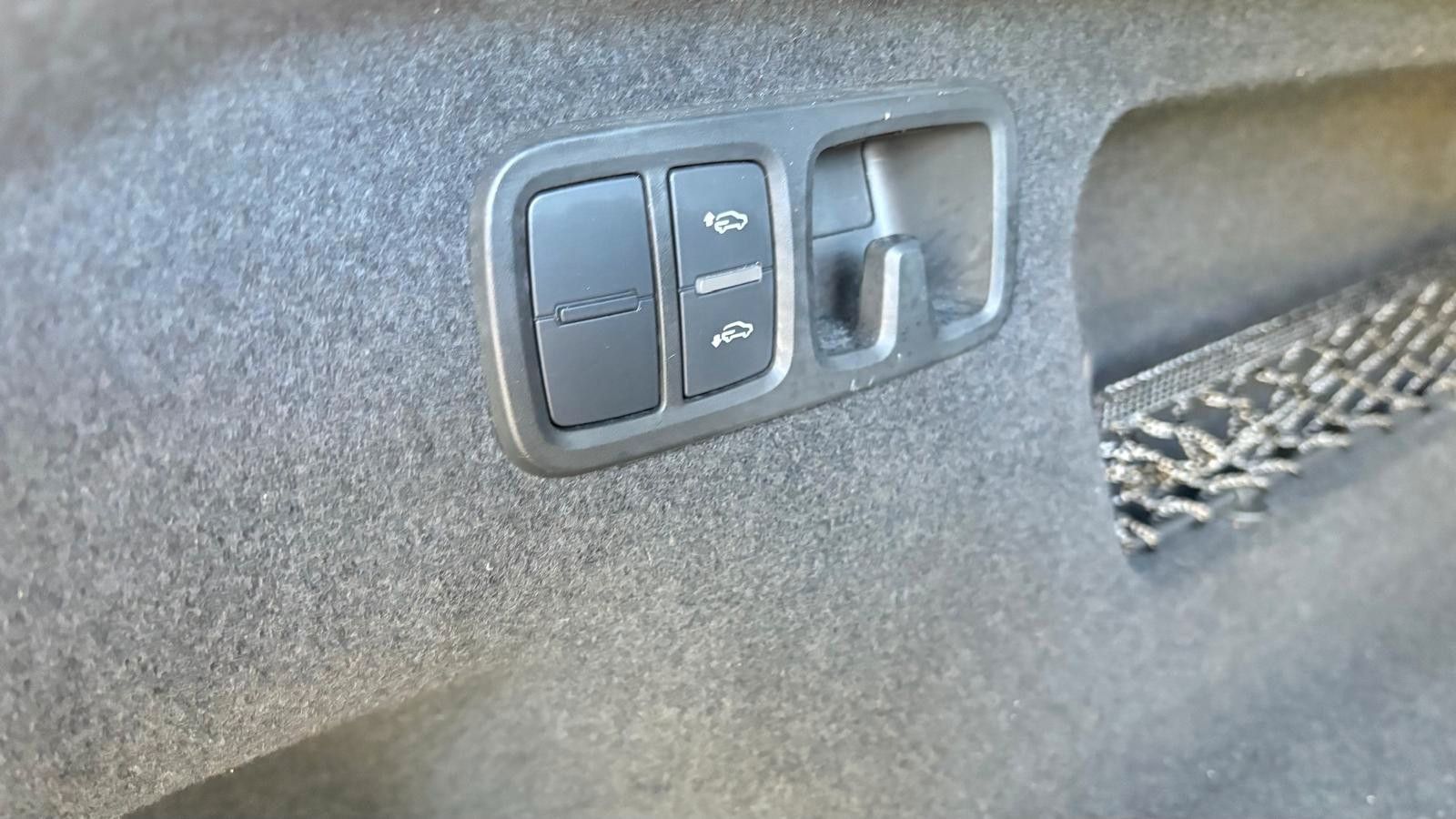 Fahrzeugabbildung Audi Q8 50 TDI s sitze raute, hud 22 zoll allradlenk